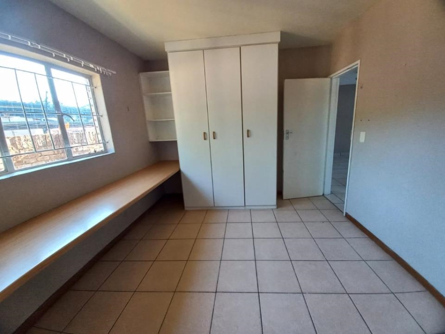 2 Bedroom Property for Sale in Die Bult Western Cape
